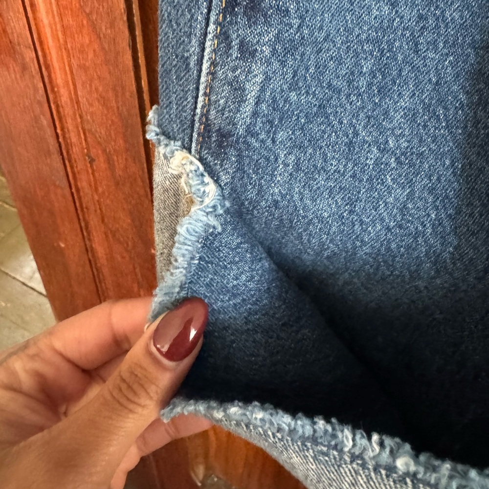 Closed Wide-Leg Cropped Jeans in Mid Blue - Picture 6 of 13